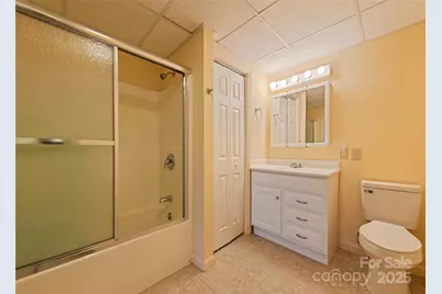 1350 Davis Mountain Road, Hendersonville, NC 28739 - Photo 32