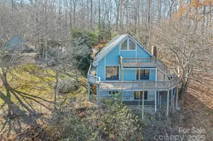 1350 Davis Mountain Rd, Hendersonville, NC 28739 - Photo 2