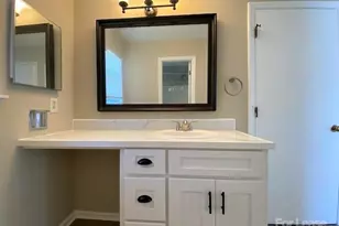 2219 Heather Glen Ln, Charlotte, NC 28208 - Photo 10