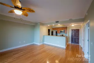 300 W 5th St, Charlotte, NC 28202 - Photo 24