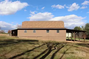 3041 Heffner Pl, Hudson, NC 28638 - Photo 6