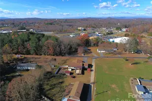 3041 Heffner Pl, Hudson, NC 28638 - Photo 8