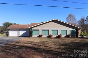 3041 Heffner Pl, Hudson, NC 28638 - Photo 2