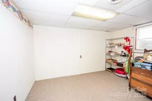 2890 Hobson Rd, Cleveland, NC 27013 - Photo 30