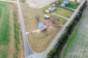 2890 Hobson Rd, Cleveland, NC 27013 - Photo 34