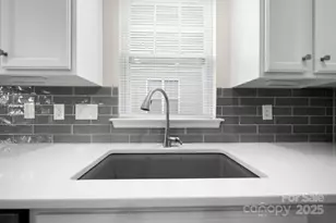 136 E Morehouse Ave, Mooresville, NC 28117 - Photo 8