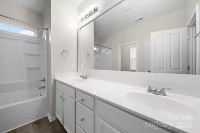 136 E Morehouse Avenue, Mooresville, NC 28117 - Photo 18