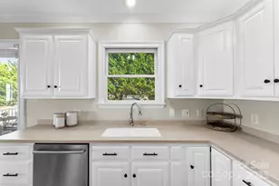 909 S Main St, Clover, SC 29710 - Photo 10