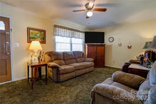 914 Parkwood Rd, Shelby, NC 28150 - Photo 4