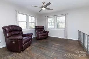 1226 Pinebrook Cir, Hendersonville, NC 28739 - Photo 8