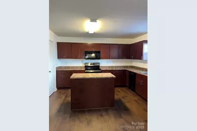 3951 Damask Drive, Charlotte, NC 28206 - Photo 8