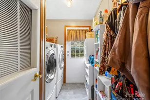 422 Battle Creek Rd, Horse Shoe, NC 28742 - Photo 22