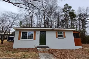 5611 Paw Creek Rd, Charlotte, NC 28214 - Photo 1