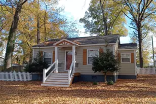 1514 Lisbon Ln, Charlotte, NC 28269 - Photo 2