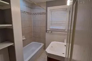 1514 Lisbon Ln, Charlotte, NC 28269 - Photo 6