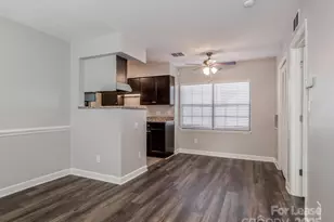 406 W 9th St, Charlotte, NC 28202 - Photo 6