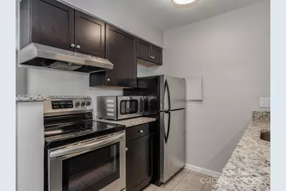 406 W 9th Street #301, Charlotte, NC 28202 - Photo 8