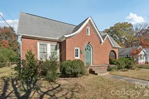 552 Hyde Park Dr NE, Concord, NC 28025 - Photo 2