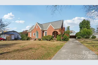 552 Hyde Park Drive NE, Concord, NC 28025 - Photo 2