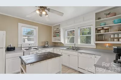 552 Hyde Park Drive NE, Concord, NC 28025 - Photo 16