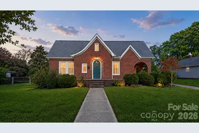 552 Hyde Park Drive NE, Concord, NC 28025 - Photo 1
