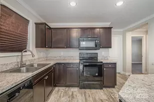 2321 Greenland Ave, Charlotte, NC 28208 - Photo 8