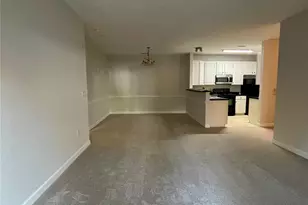 11242 Hyde Pointe Ct, Charlotte, NC 28262 - Photo 10