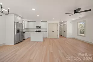 503 W 12th St, Newton, NC 28658 - Photo 12