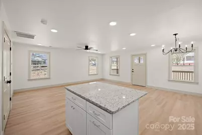 503 W 12th Street, Newton, NC 28658 - Photo 18