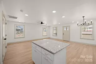 503 W 12th St, Newton, NC 28658 - Photo 18