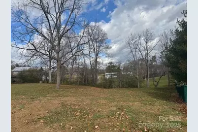 25 Highland Street, Weaverville, NC 28787 - Photo 4