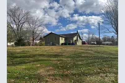 25 Highland Street, Weaverville, NC 28787 - Photo 1