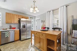 2743 Stockwood Dr, Gastonia, NC 28056 - Photo 4