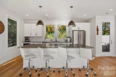 1549 Pinecrest Avenue, Charlotte, NC 28205 - Photo 2