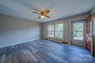 43 Lancelot Ln, Asheville, NC 28806 - Photo 4