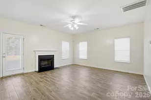 2019 Aberglen Dr, Charlotte, NC 28262 - Photo 8