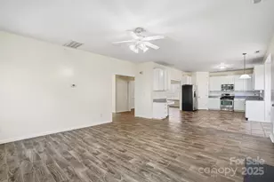 2019 Aberglen Dr, Charlotte, NC 28262 - Photo 8