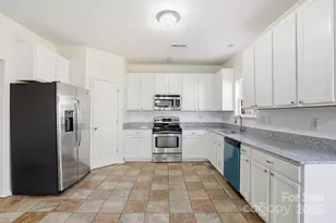 2019 Aberglen Dr, Charlotte, NC 28262 - Photo 12