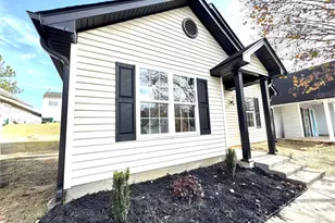 1135 Hannah Rae Ct, Charlotte, NC 28214 - Photo 2