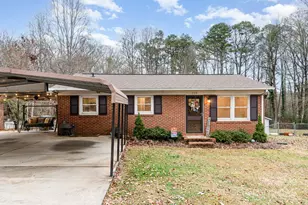 708 Noles Dr, Mount Holly, NC 28120 - Photo 1