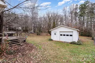 708 Noles Dr, Mount Holly, NC 28120 - Photo 32