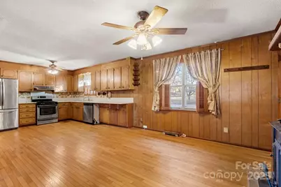 1801 Gemway Drive, Charlotte, NC 28216 - Photo 10