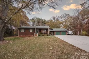 2174 Lynmore Dr, Sherrills Ford, NC 28673 - Photo 1