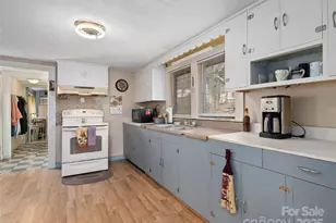 396 Will Hyatt Rd, Waynesville, NC 28786 - Photo 12