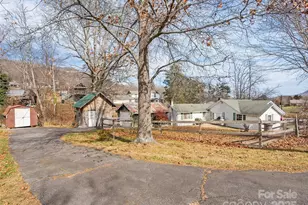 396 Will Hyatt Rd, Waynesville, NC 28786 - Photo 16
