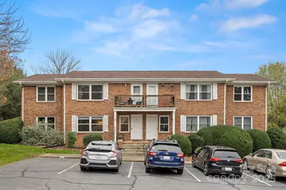 27 Capri Lane #15-D, Hendersonville, NC 28791 - Photo 2