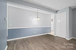 27 Capri Ln, Hendersonville, NC 28791 - Photo 8