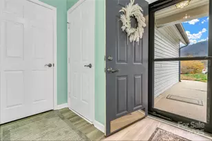 121 Cimarron Dr, Asheville, NC 28803 - Photo 2