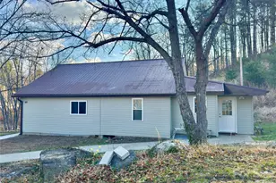 55 Summit View Dr, Marshall, NC 28753 - Photo 2