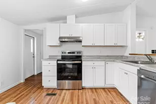 46 Misty Ridge Ln, Leicester, NC 28748 - Photo 10